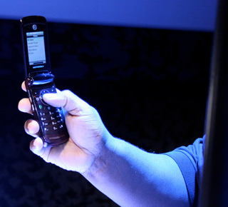 Illustration for article titled Motorola May 07 Mystery Phone Unveiling